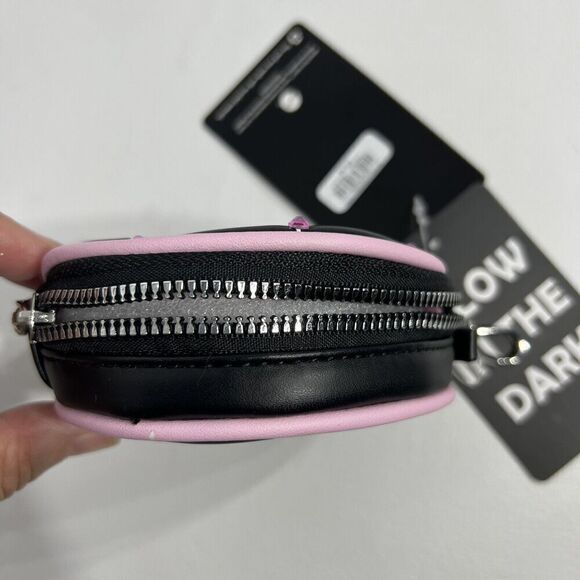 Monster High Skullette Spiderweb Coin Purse Glow In The Dark Round Pink Gem New - Picture 5 of 7